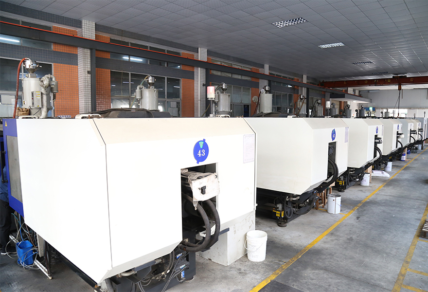 注塑設（shè）備1